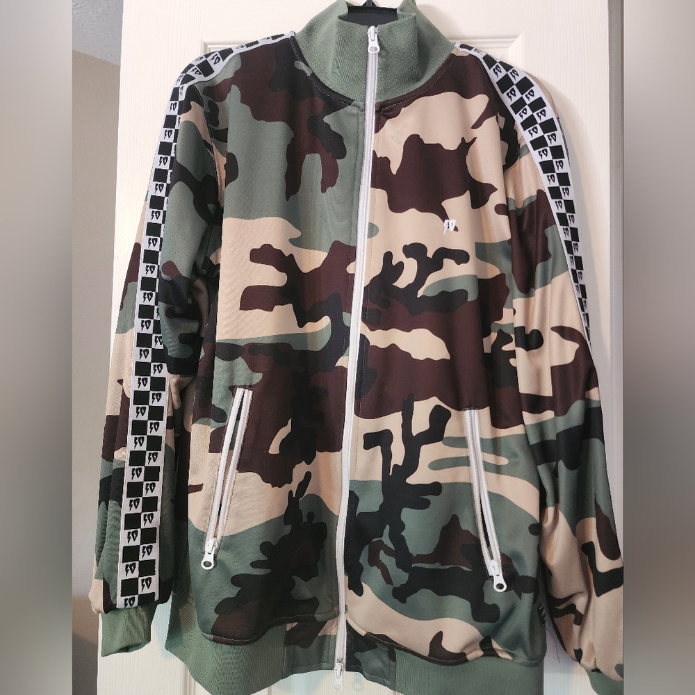RARE EXCELLENT CONDITION 10.Deep Camouflage Track Jacket